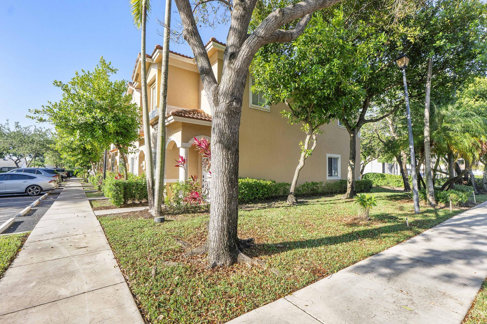 5910 Riverside Avenue, Tamarac, FL 33321 Photo
