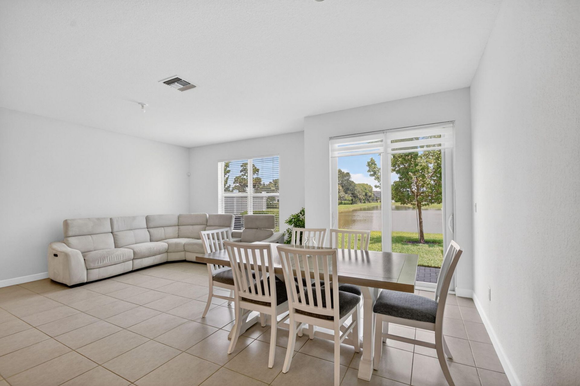 6933 N Harbours Edge Avenue, Lake Worth, FL 33467 Photo