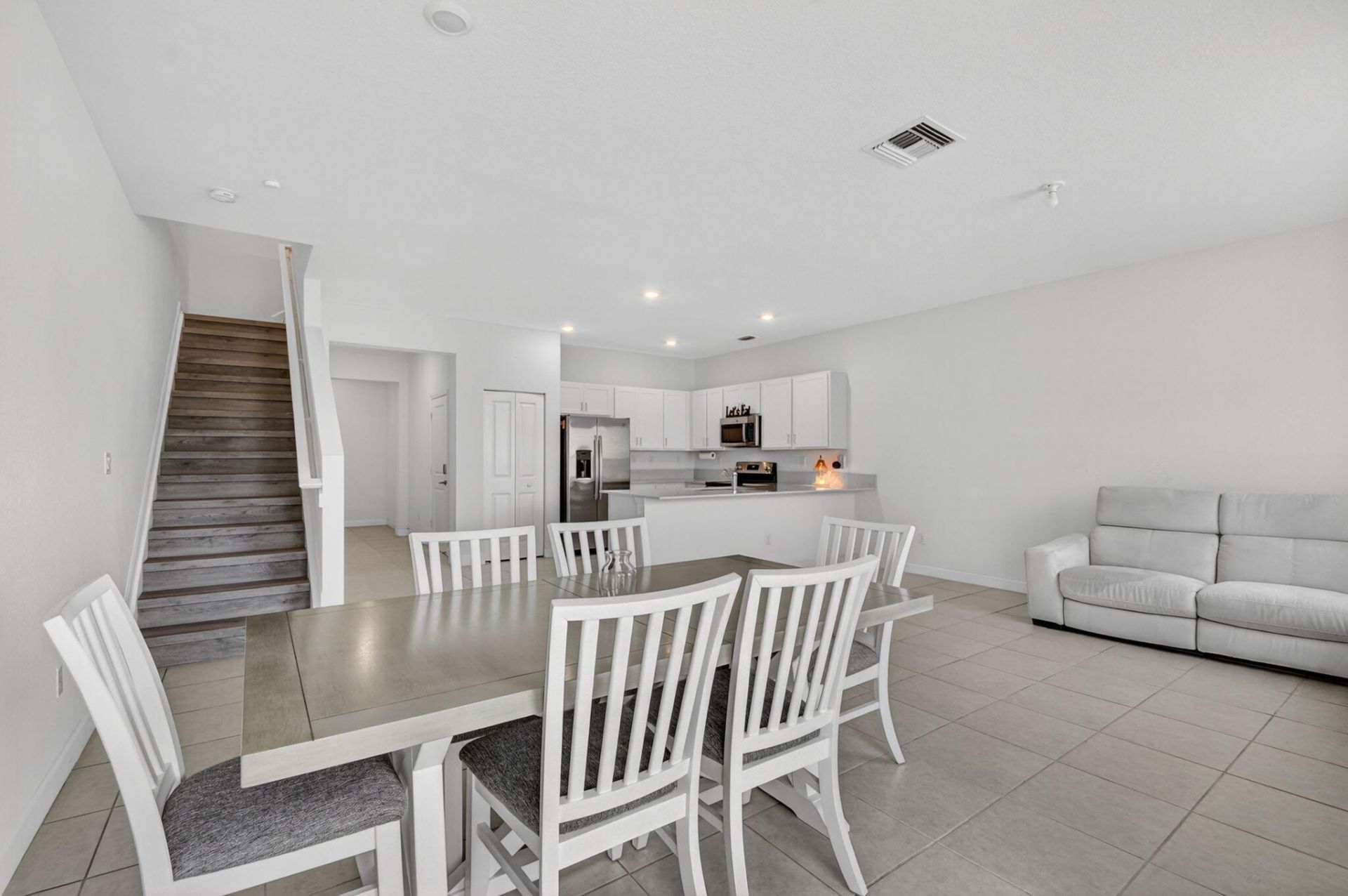 6933 N Harbours Edge Avenue, Lake Worth, FL 33467 Photo