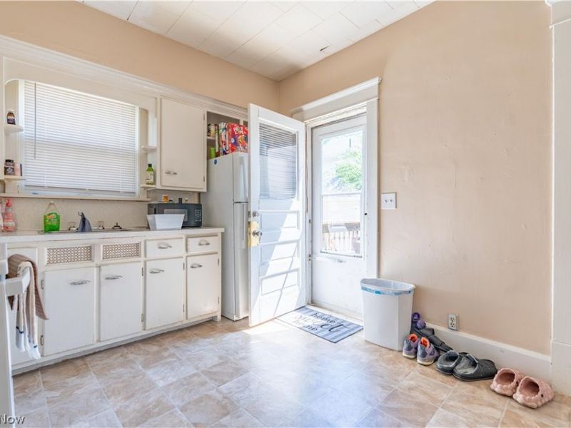 206 Ingram Avenue SW, Canton, OH 44710 Photo 10