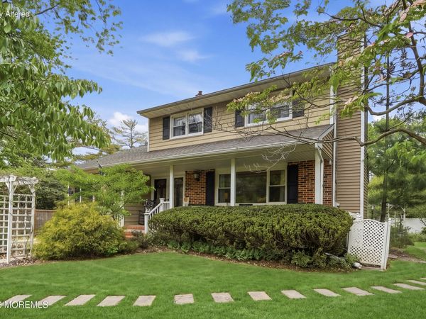 715 Carol Avenue, Oakhurst, NJ 07755
