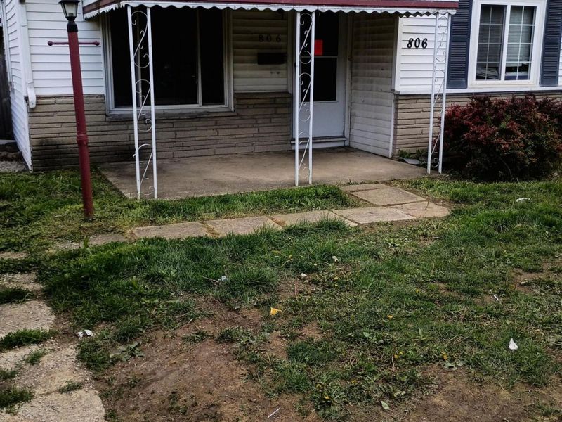 806 S Hampton Road , Columbus, OH 43227 Photo 1