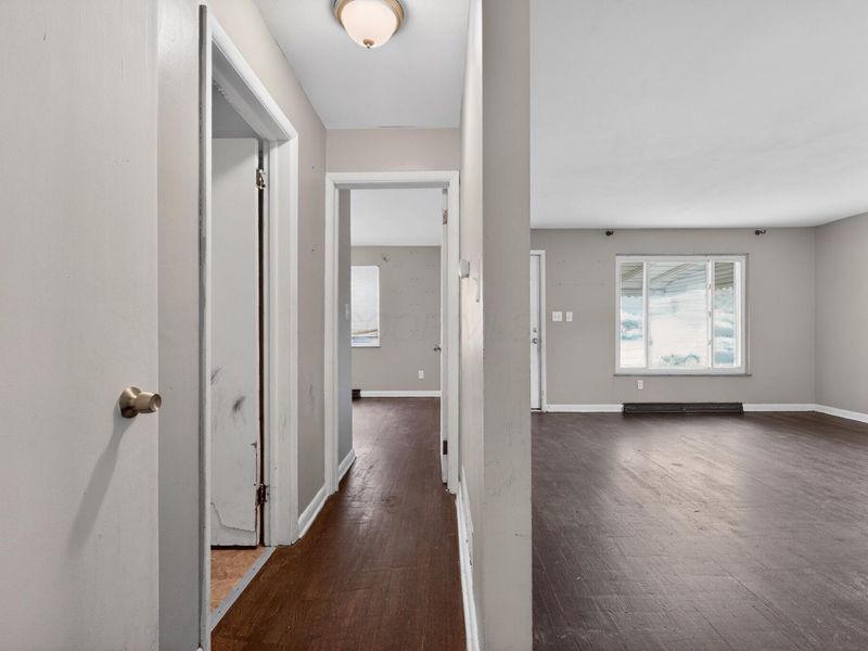 806 S Hampton Road, Columbus, OH 43227 Photo 6
