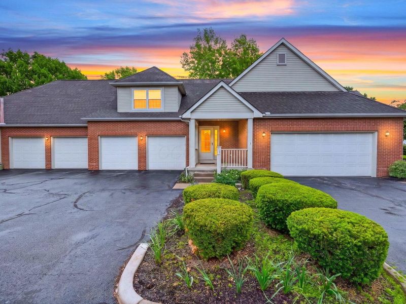 7042 Greensview Village Drive, Canal Winchester, OH 43110 Photo 1