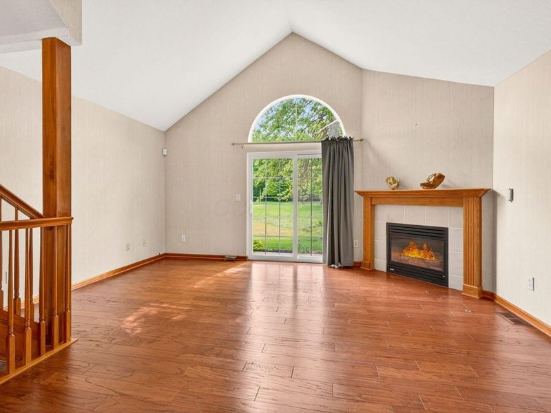 7042 Greensview Village Drive, Canal Winchester, OH 43110 Photo 14