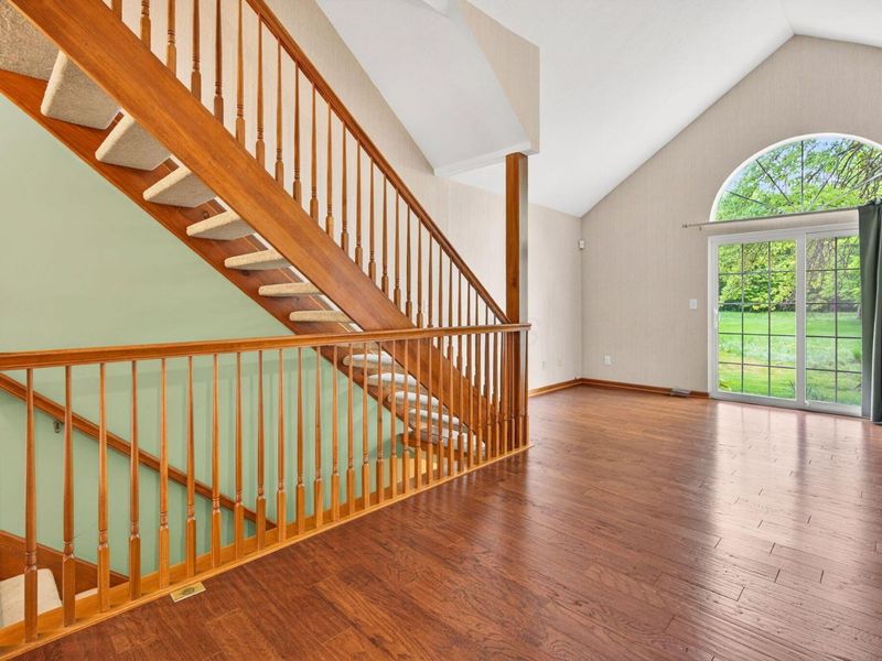 7042 Greensview Village Drive, Canal Winchester, OH 43110 Photo 16