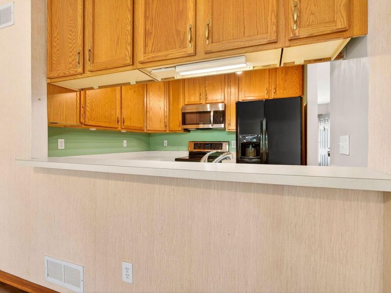7042 Greensview Village Drive, Canal Winchester, OH 43110 Photo 20