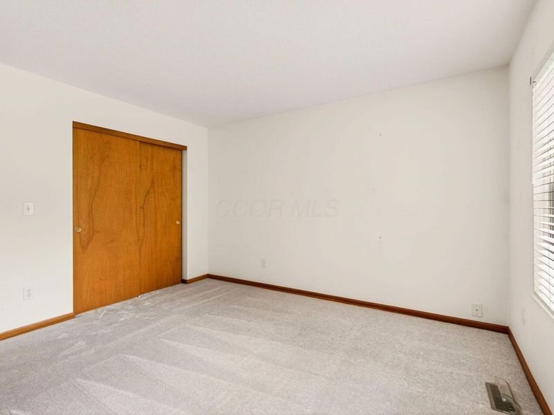 7042 Greensview Village Drive, Canal Winchester, OH 43110 Photo 36