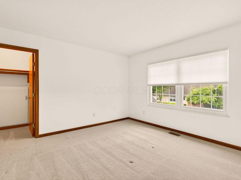 7042 Greensview Village Drive, Canal Winchester, OH 43110 Photo 37