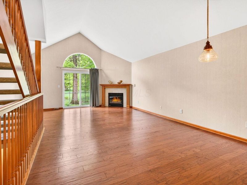 7042 Greensview Village Drive, Canal Winchester, OH 43110 Photo 9