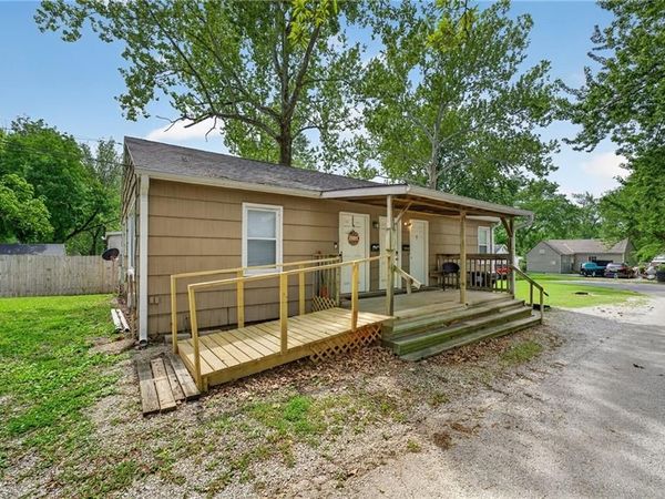 1921 S Ash Avenue, Independence, MO 64052