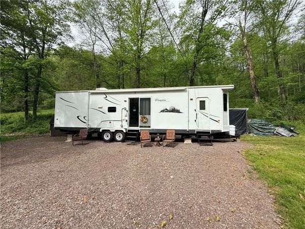 321 Dark Hollow Rd , Confluence, PA 15424