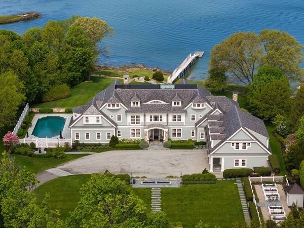 5 Bare Cove Ln, Hingham, MA 02043