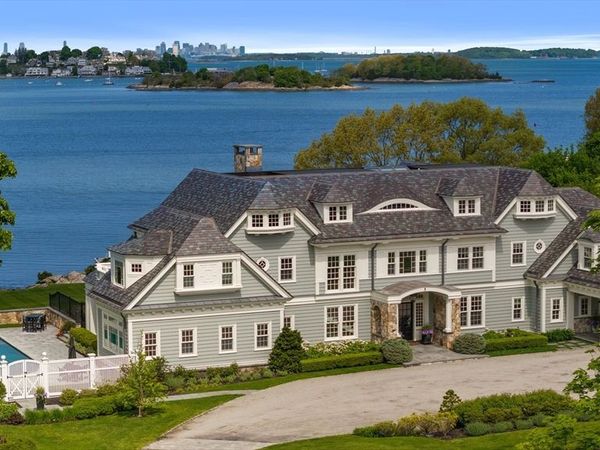 5 Bare Cove Ln, Hingham, MA 02043