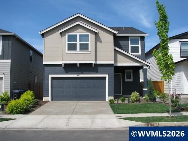 469 Lost Lake St NE, Salem, OR 97301