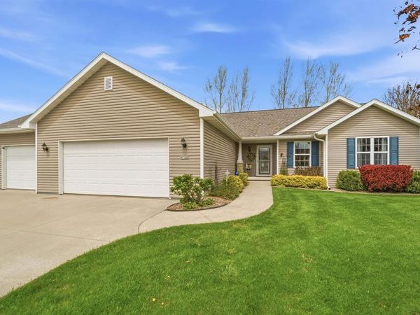 W7122 ENGLEWOOD DRIVE, Greenville, WI 54942