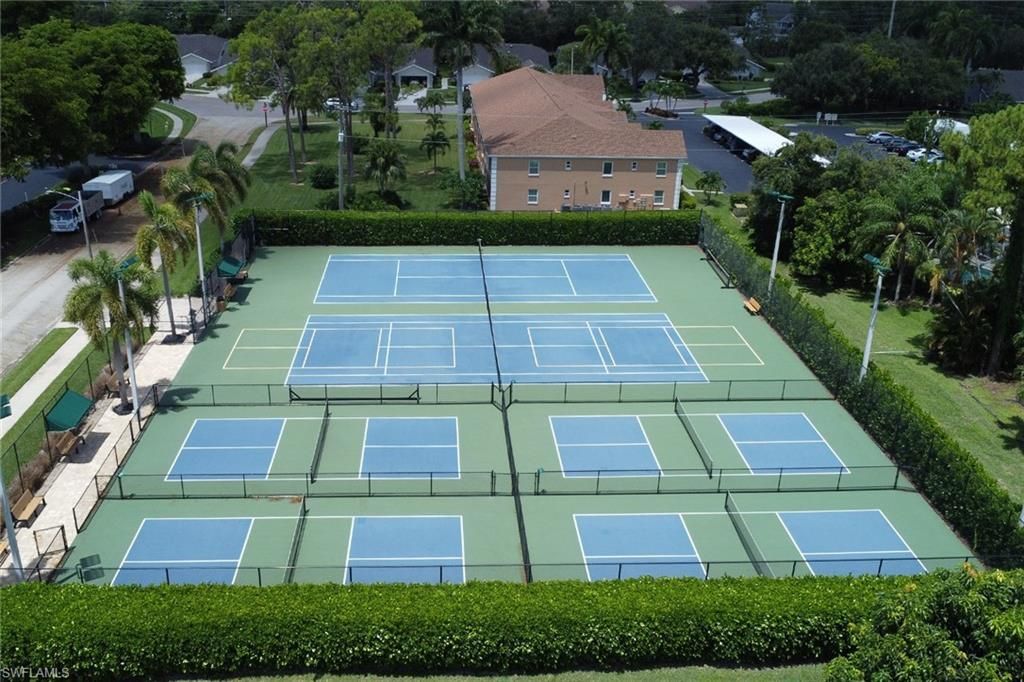 1835 W Crown Pointe Blvd, Naples, FL 34112 Photo