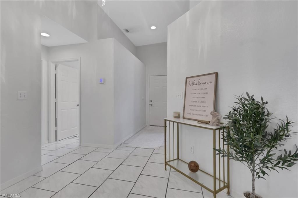 1835 W Crown Pointe Blvd, Naples, FL 34112 Photo