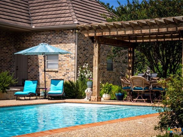 21419 Forest Waters Circle, Garden Ridge, TX 78266