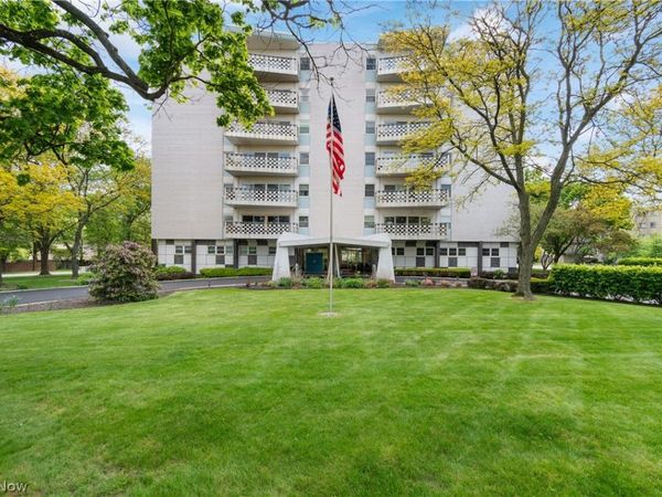 275 N Portage Path, Unit 6C, Akron, OH 44303
