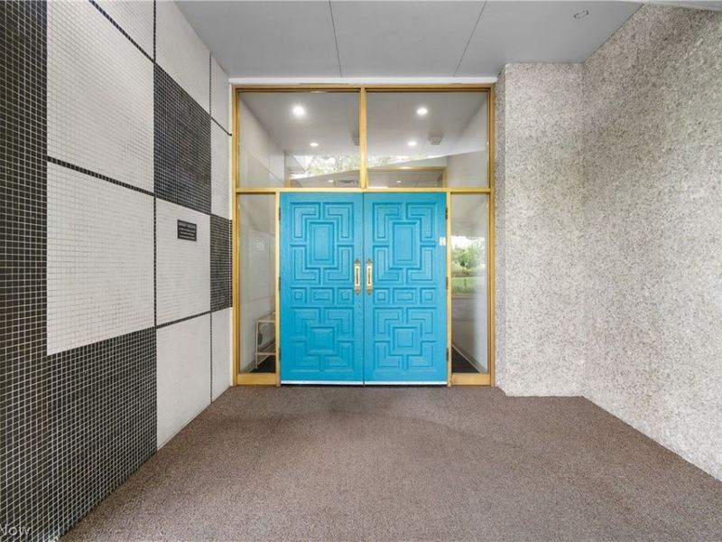275 N Portage Path, Unit 6C, Akron, OH 44303 Photo 38