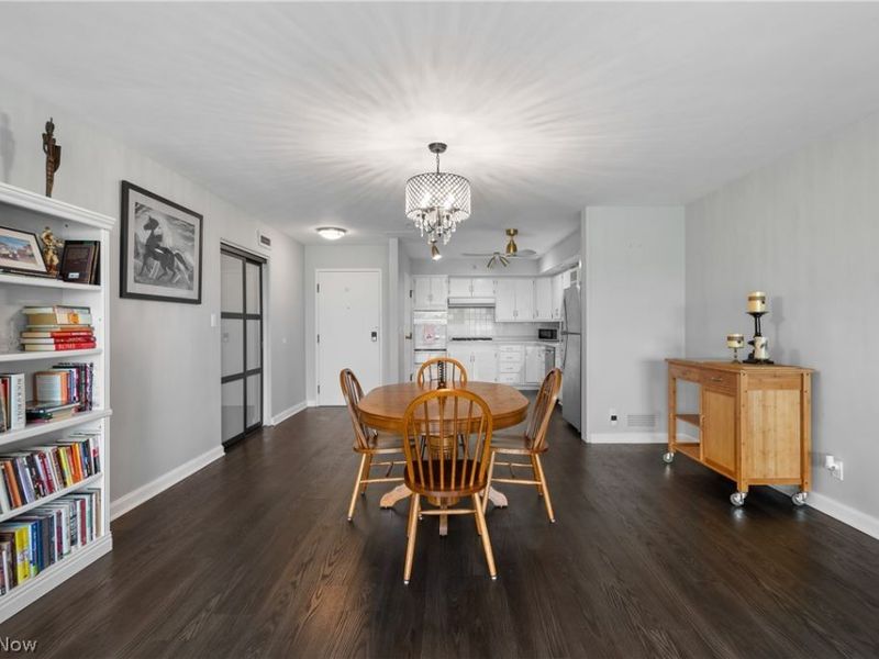 275 N Portage Path, Unit 6C, Akron, OH 44303 Photo 9