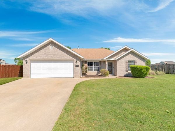 360 Benton Drive , Pea Ridge, AR 72751