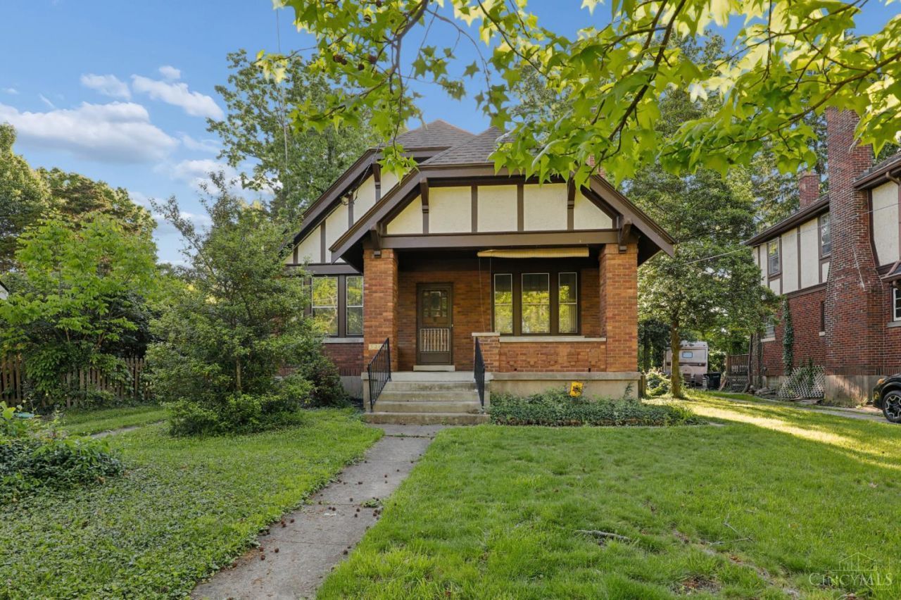 3204 Boudinot Avenue, Cincinnati, OH 45211 Main Photo