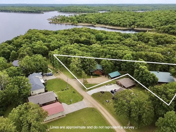 22474 Lake Drive , Pittsburg, MO 65724