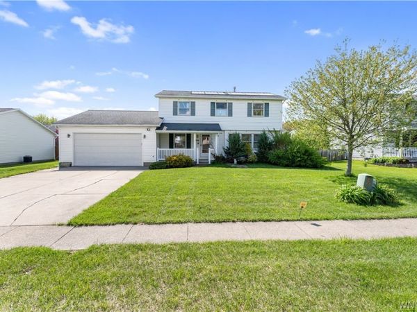 6396 Mayflower Lane , Hamburg, NY 14085