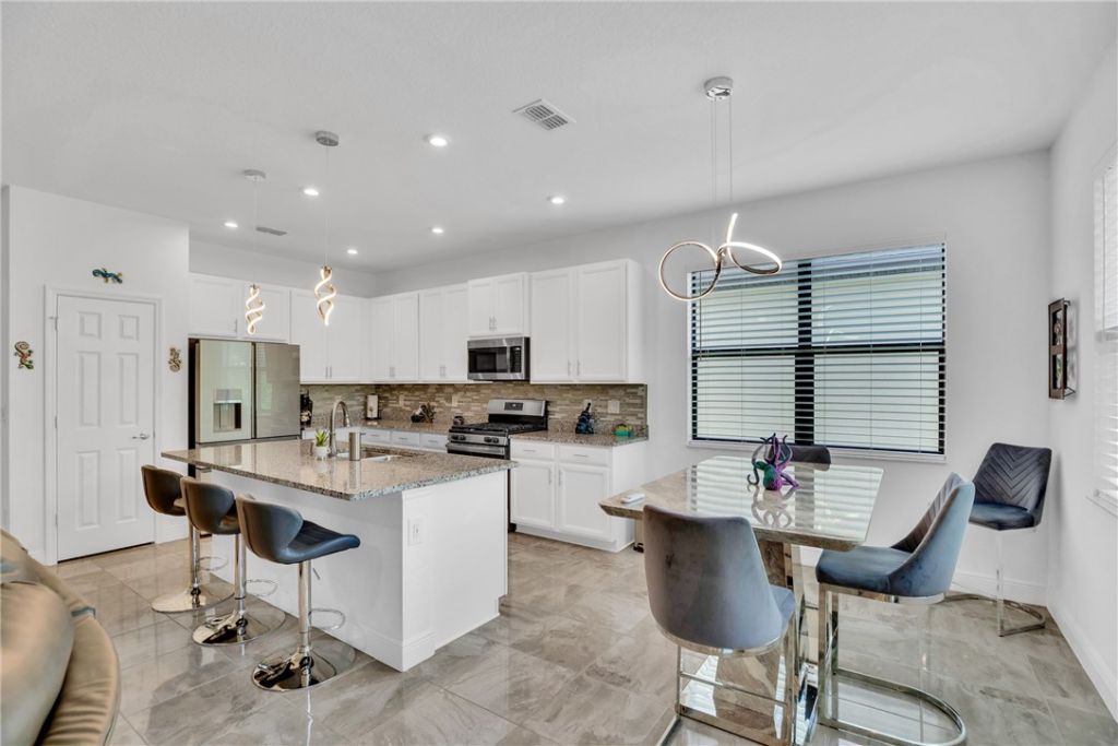 1637 Willows Square, Vero Beach, FL 32966 Photo