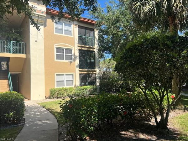 8960 Colonnades CT E, Unit 932, BONITA SPRINGS, FL 34135