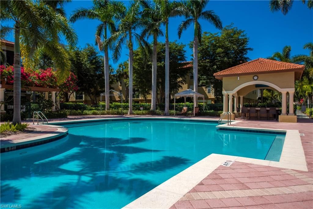 8960 Colonnades Ct E, Unit 932, Bonita Springs, FL 34135 Photo