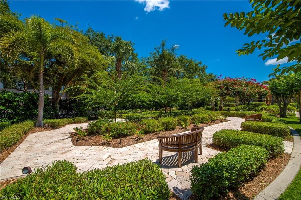8960 Colonnades Ct E, Unit 932, Bonita Springs, FL 34135 Photo