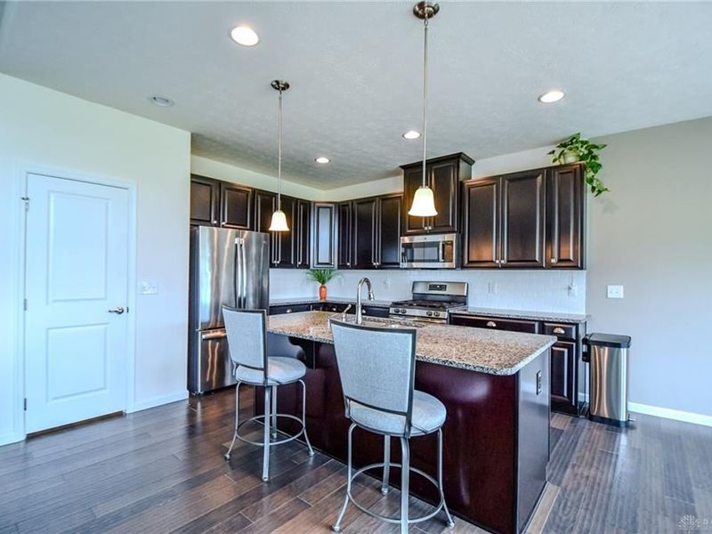 1136 Red Maple Drive, Troy, OH 45373 Photo 10