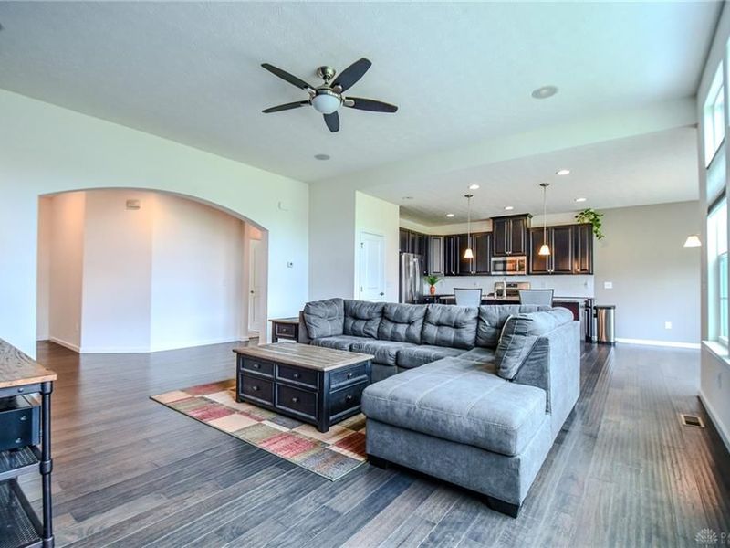 1136 Red Maple Drive, Troy, OH 45373 Photo 7