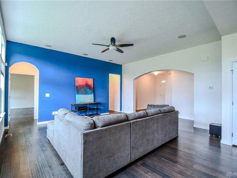 1136 Red Maple Drive, Troy, OH 45373 Photo 8