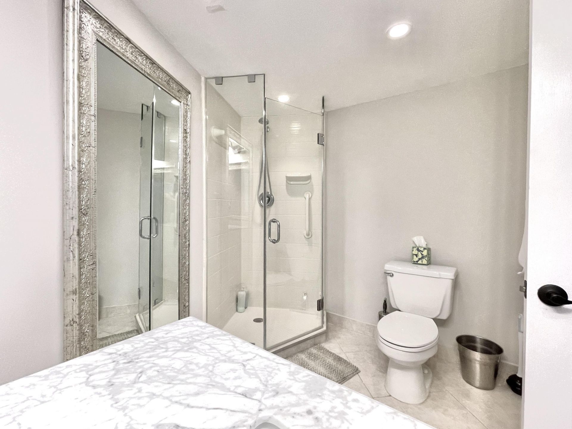 5420 N Ocean Drive, Unit 906, Singer Island, FL 33404 Photo