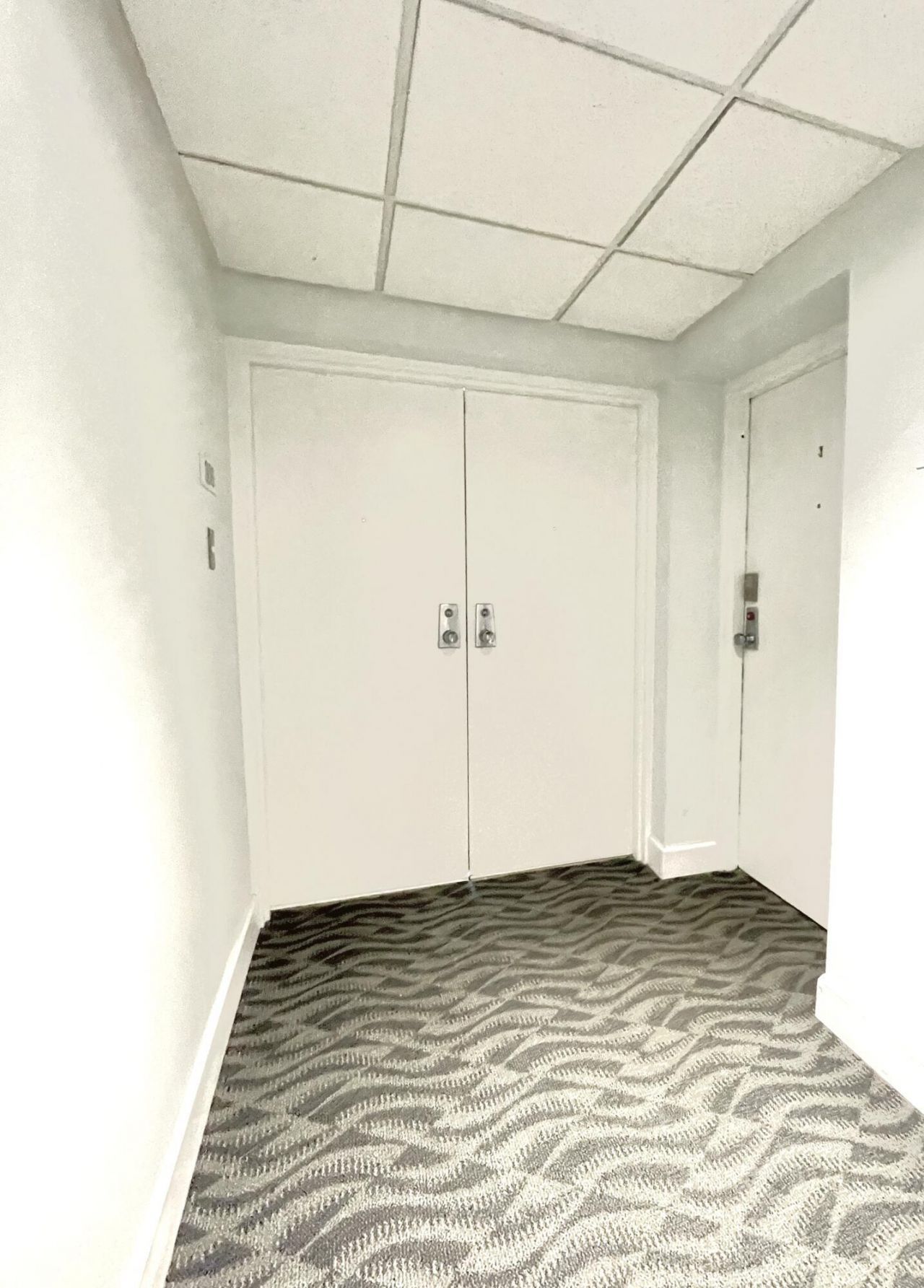 5420 N Ocean Drive, Unit 906, Singer Island, FL 33404 Photo