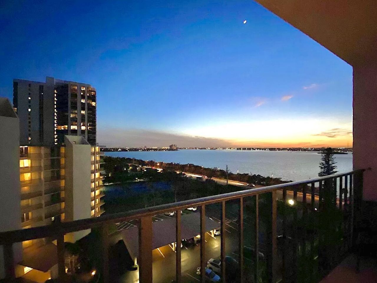 5420 N Ocean Drive, Unit 906, Singer Island, FL 33404 Photo