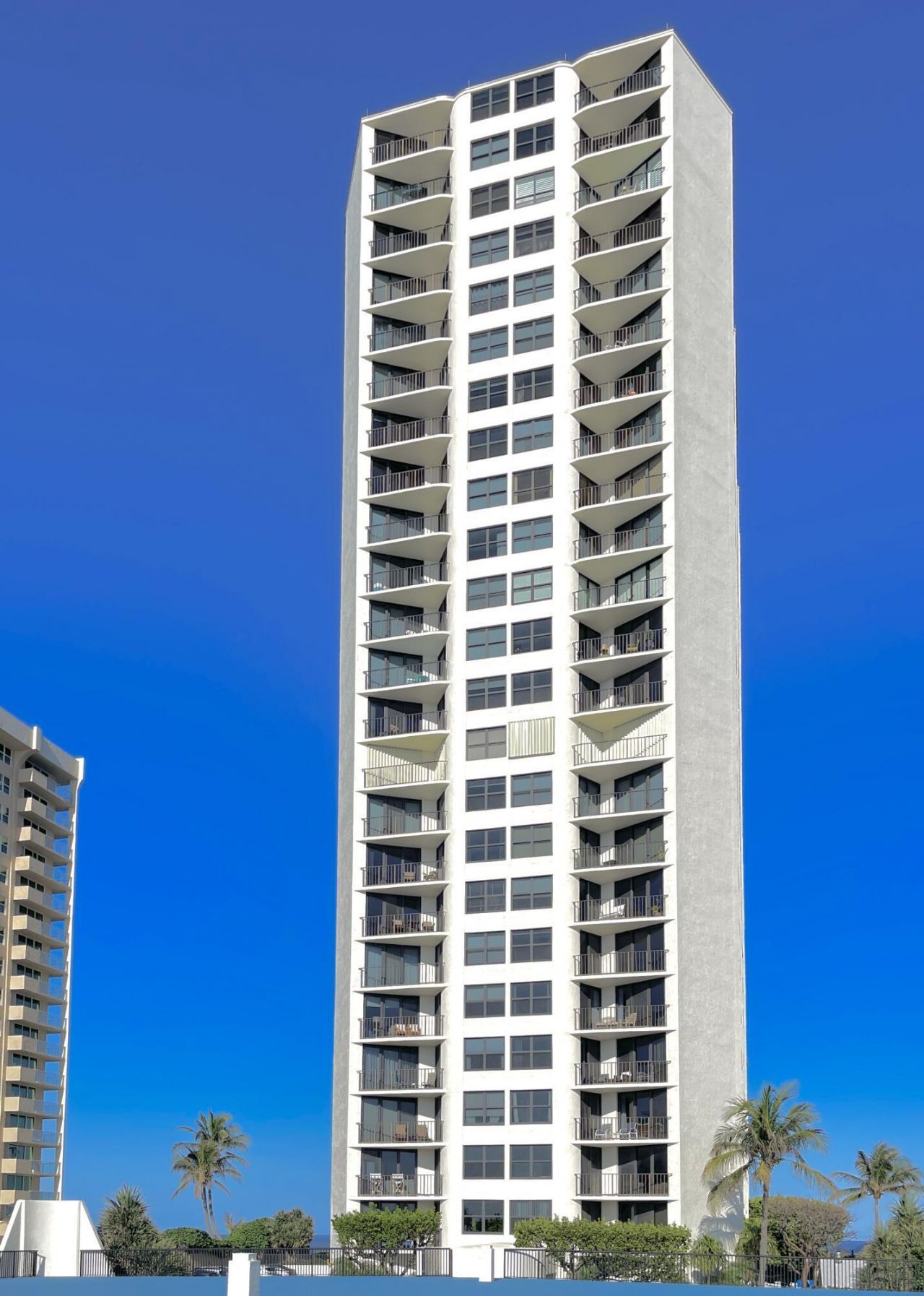 5420 N Ocean Drive, Unit 906, Singer Island, FL 33404 Photo