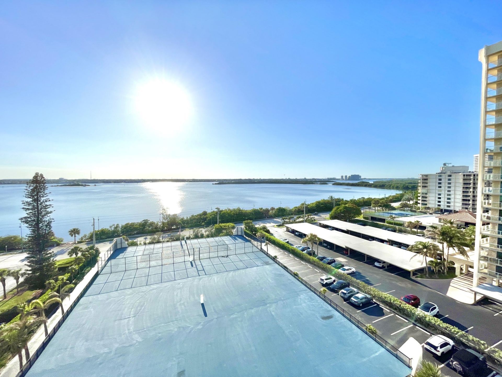 5420 N Ocean Drive, Unit 906, Singer Island, FL 33404 Photo