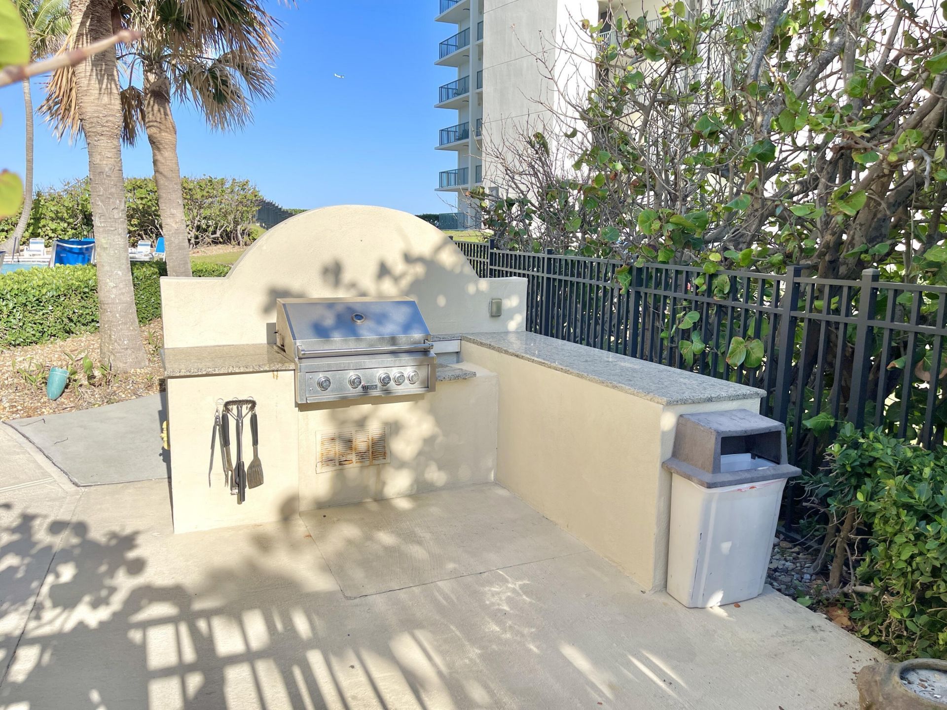 5420 N Ocean Drive, Unit 906, Singer Island, FL 33404 Photo
