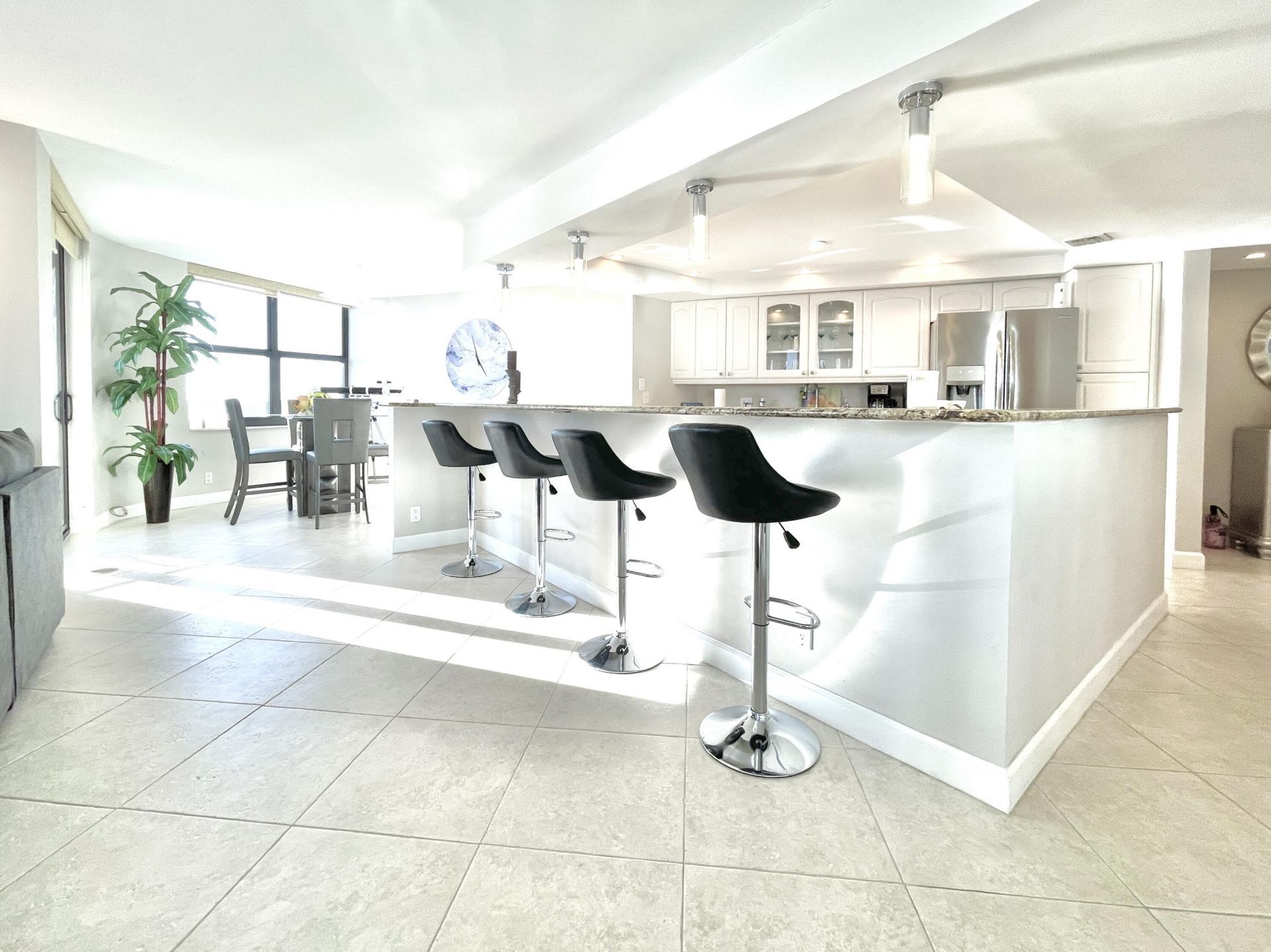 5420 N Ocean Drive, Unit 906, Singer Island, FL 33404 Photo