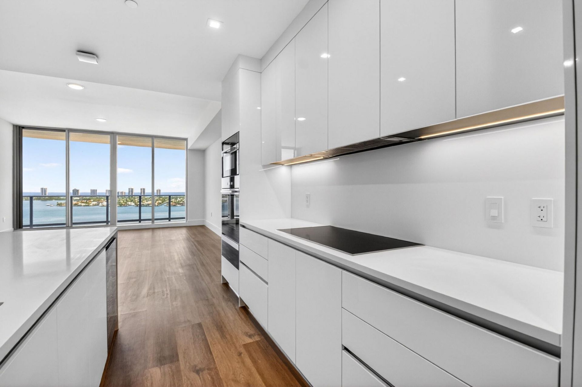 220 Lake Shore Drive, Unit 1808, Lake Park, FL 33403 Photo