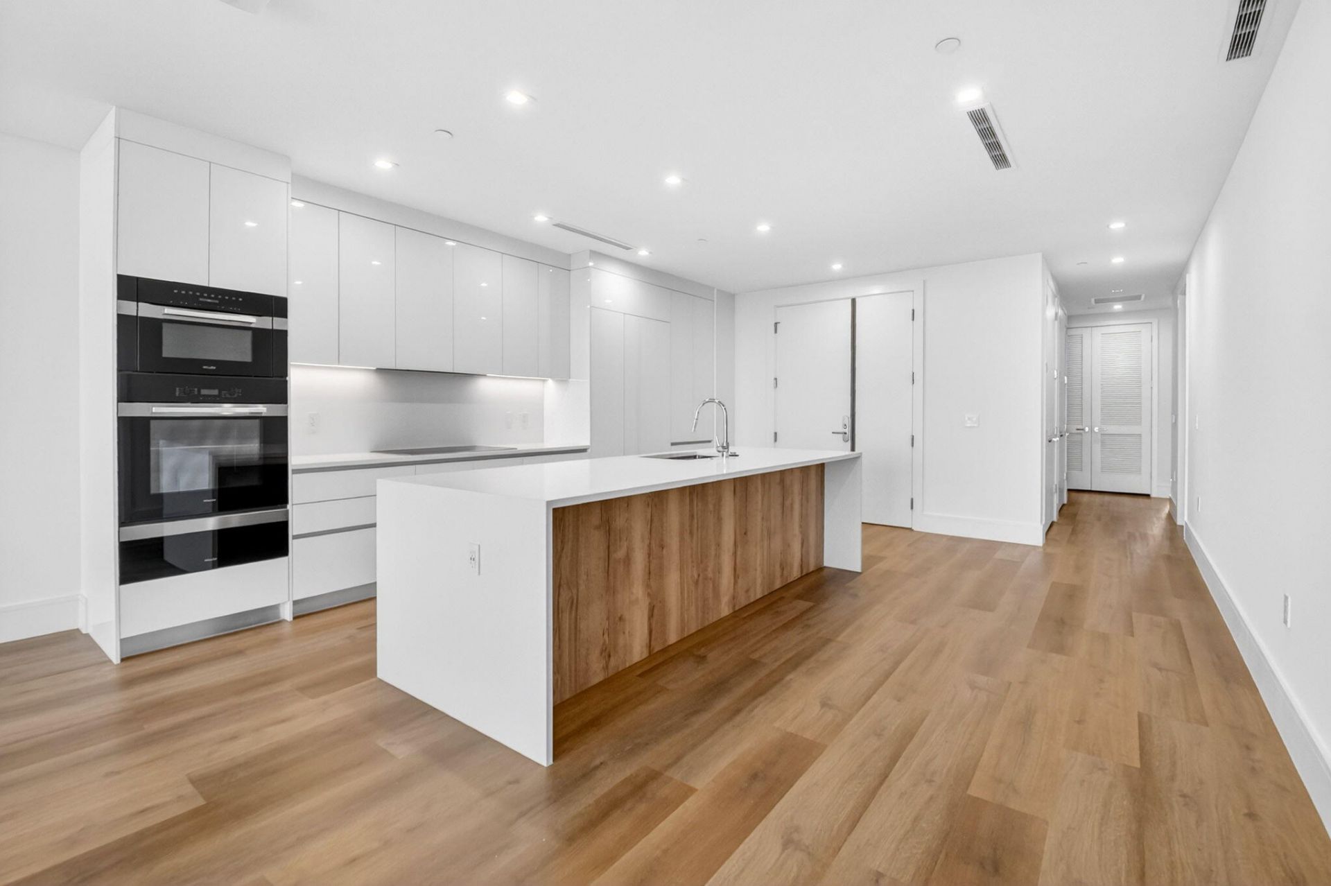 220 Lake Shore Drive, Unit 1808, Lake Park, FL 33403 Photo