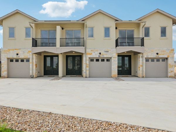 302 Tesla Circle CIR, Austin, TX 78681