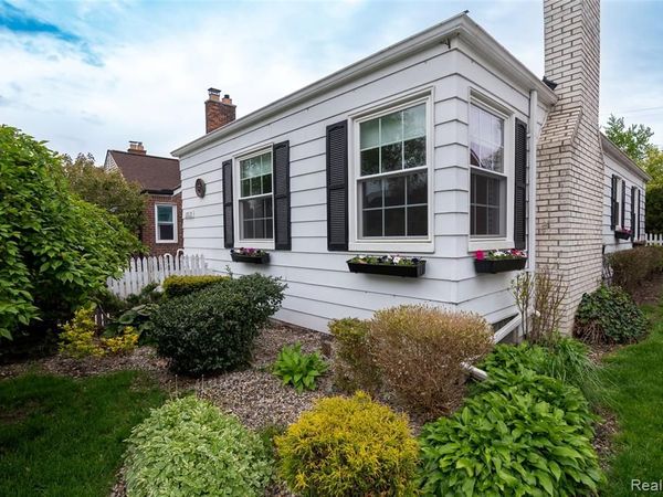 13113 Chestnut Street, Southgate, MI 48195