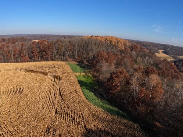 999 bennett Lane, Richland Center, WI 53581