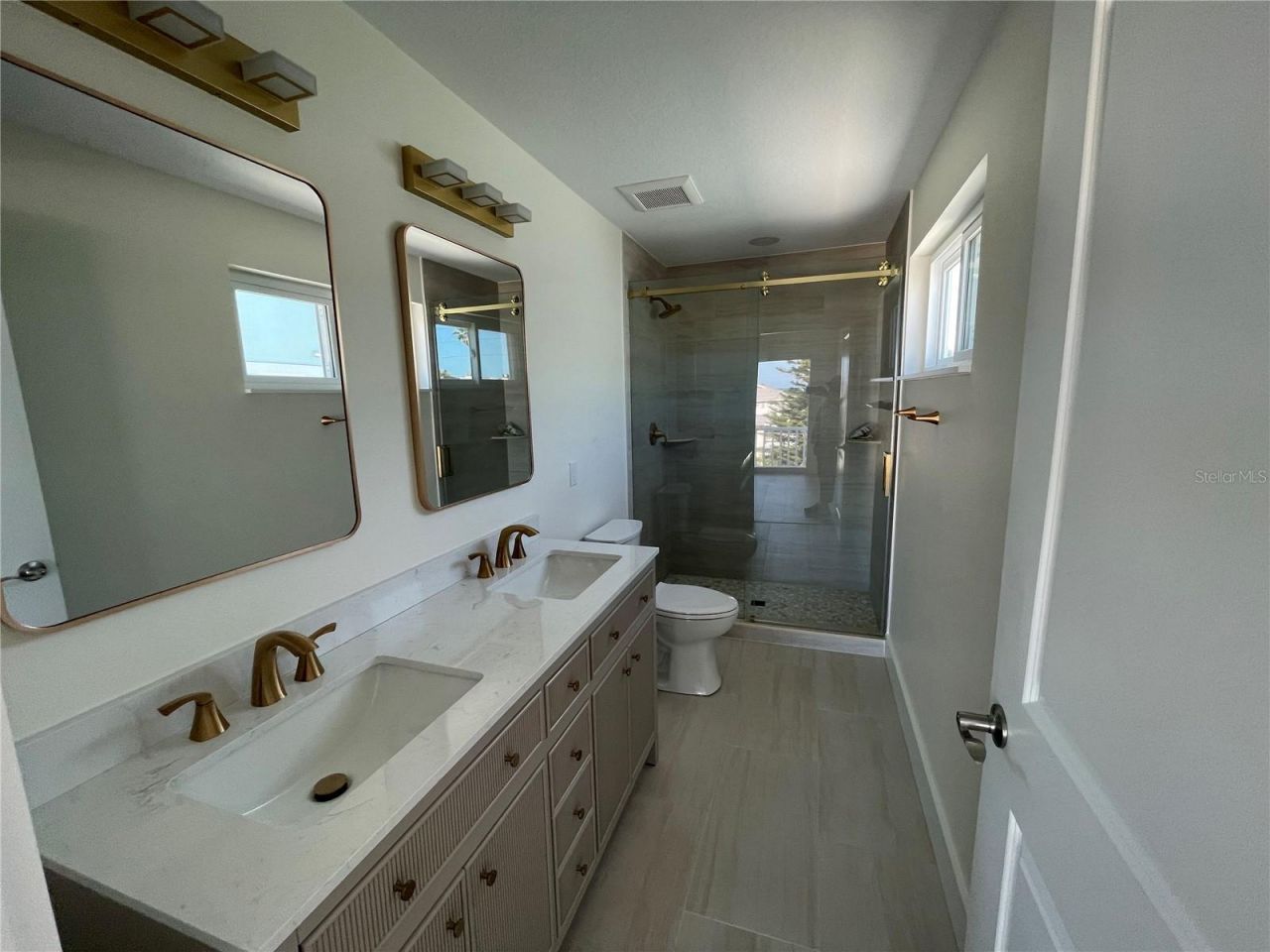711 Gulf Boulevard, Indian Rocks Beach, FL 33785 Photo